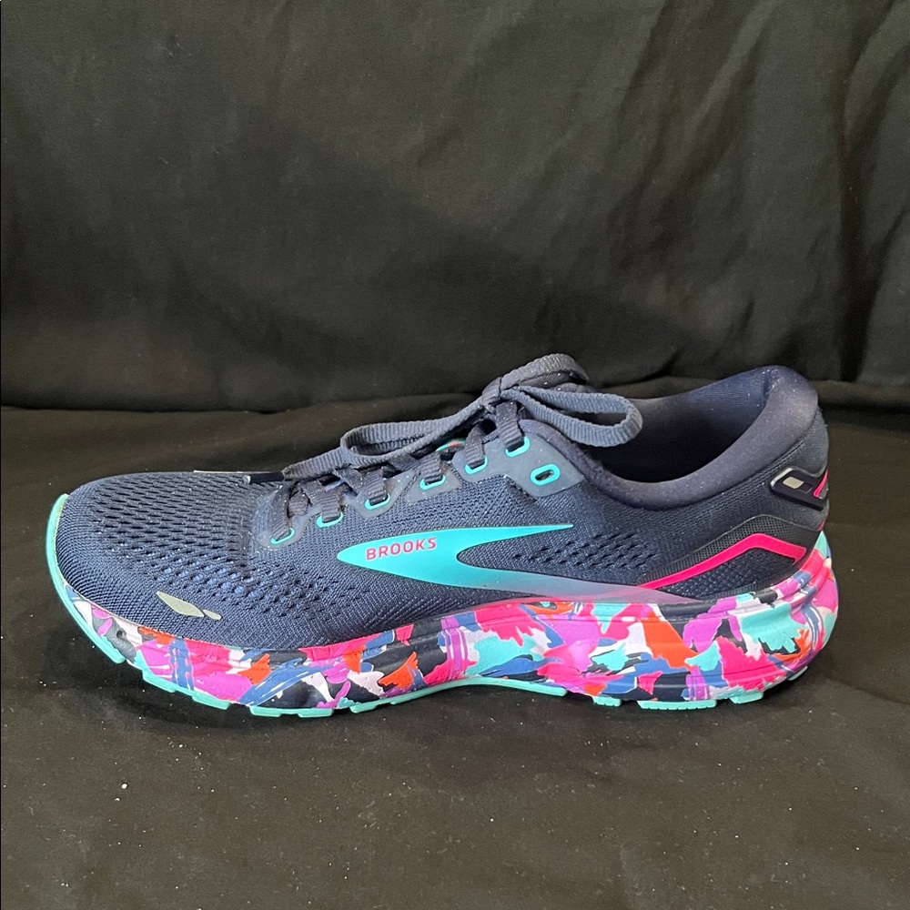 Brooks Women's Navy and Pink Athletic Shoes - Picture 4 of 10